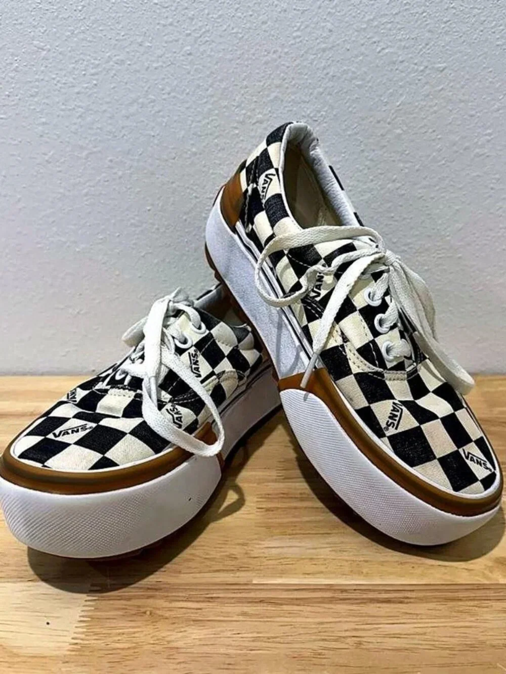 VANS Era Stacked Checkerboard Platform Sneakers 🖤🤍